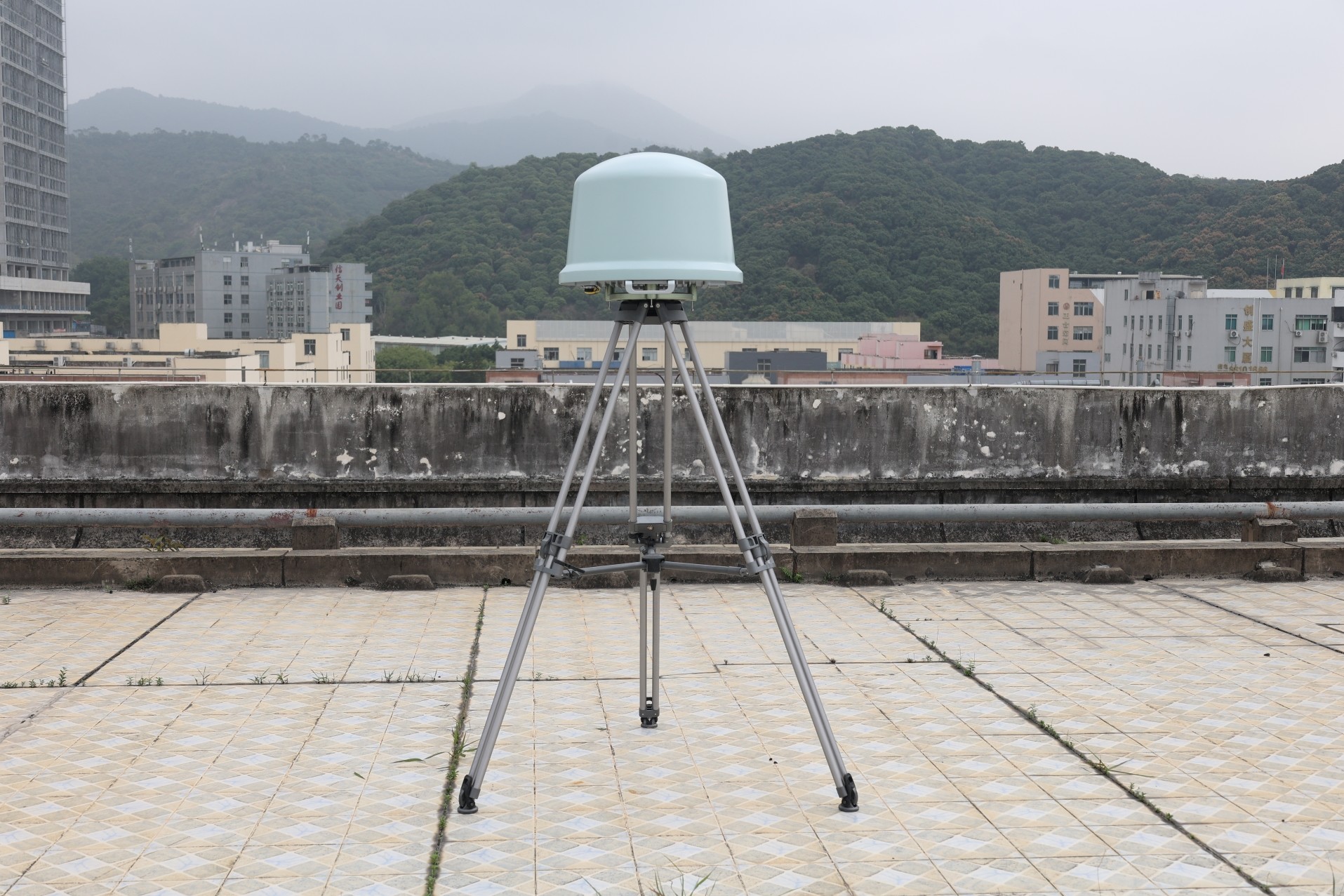 30MHz - 6GHz IP66 Fixed Drone Detection System 360 Degree Omnidirectional Surveillance